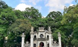 Quan Thanh temple